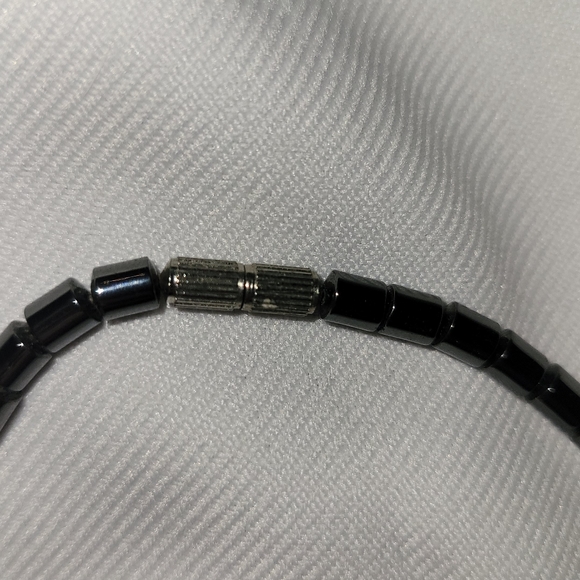 NEW - Dolphin Hematite Necklace - Picture 4 of 4